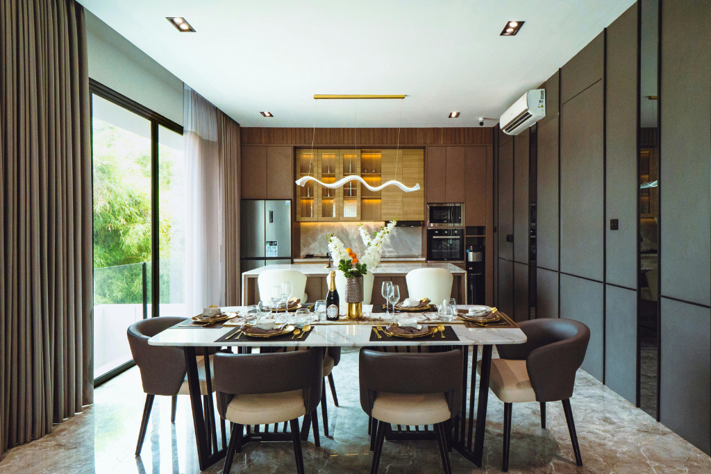 Buy North East Facing 4 Bedrooms First Floor In Greater Kailash -2, South Delhi